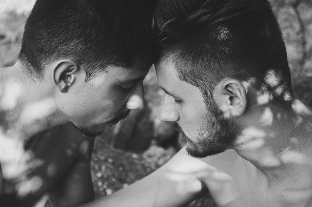 Gay Kontakte um die schwule liebe zu entdecken?